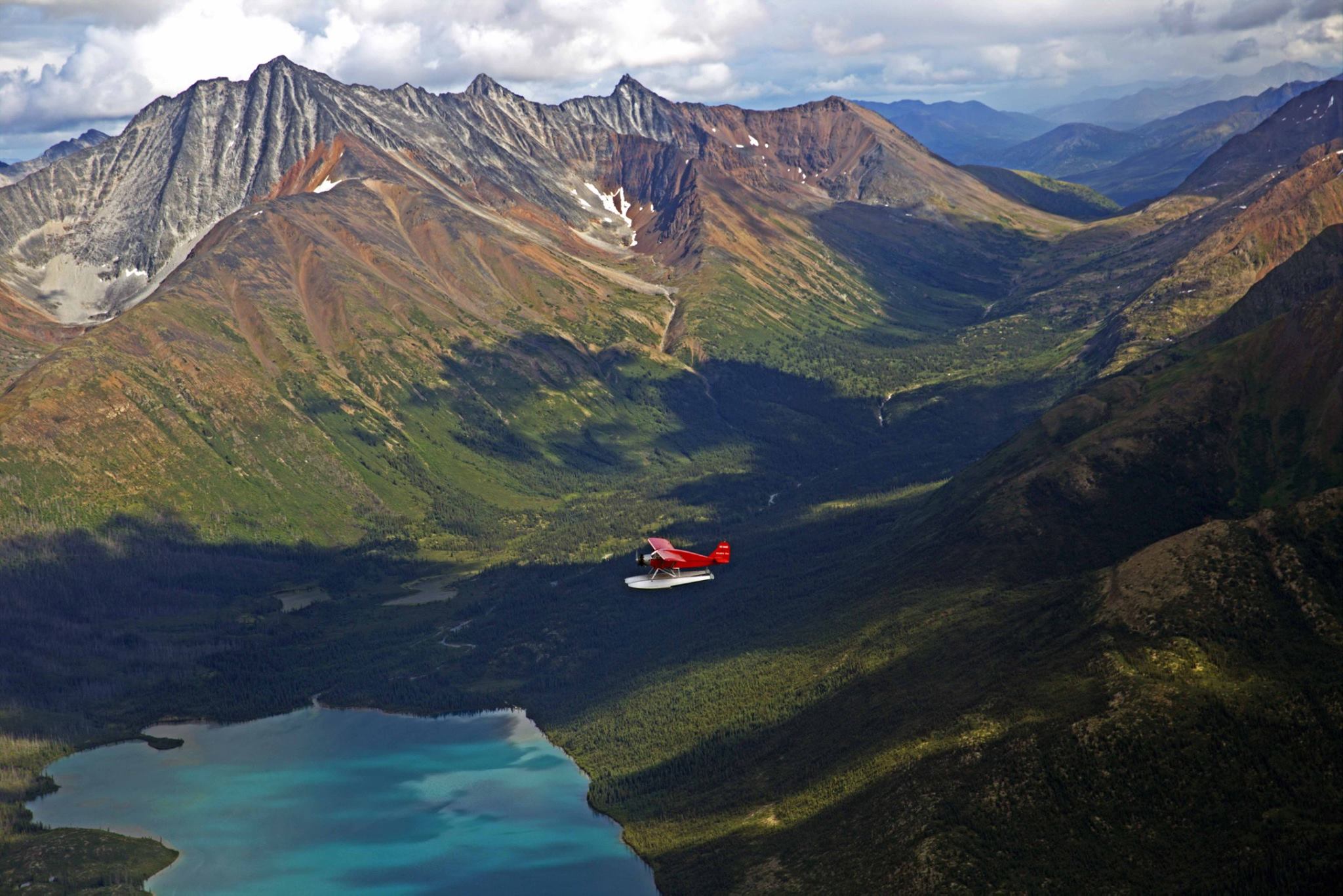 Warren Wright's Bellanca in the Mackenzies 2.jpg