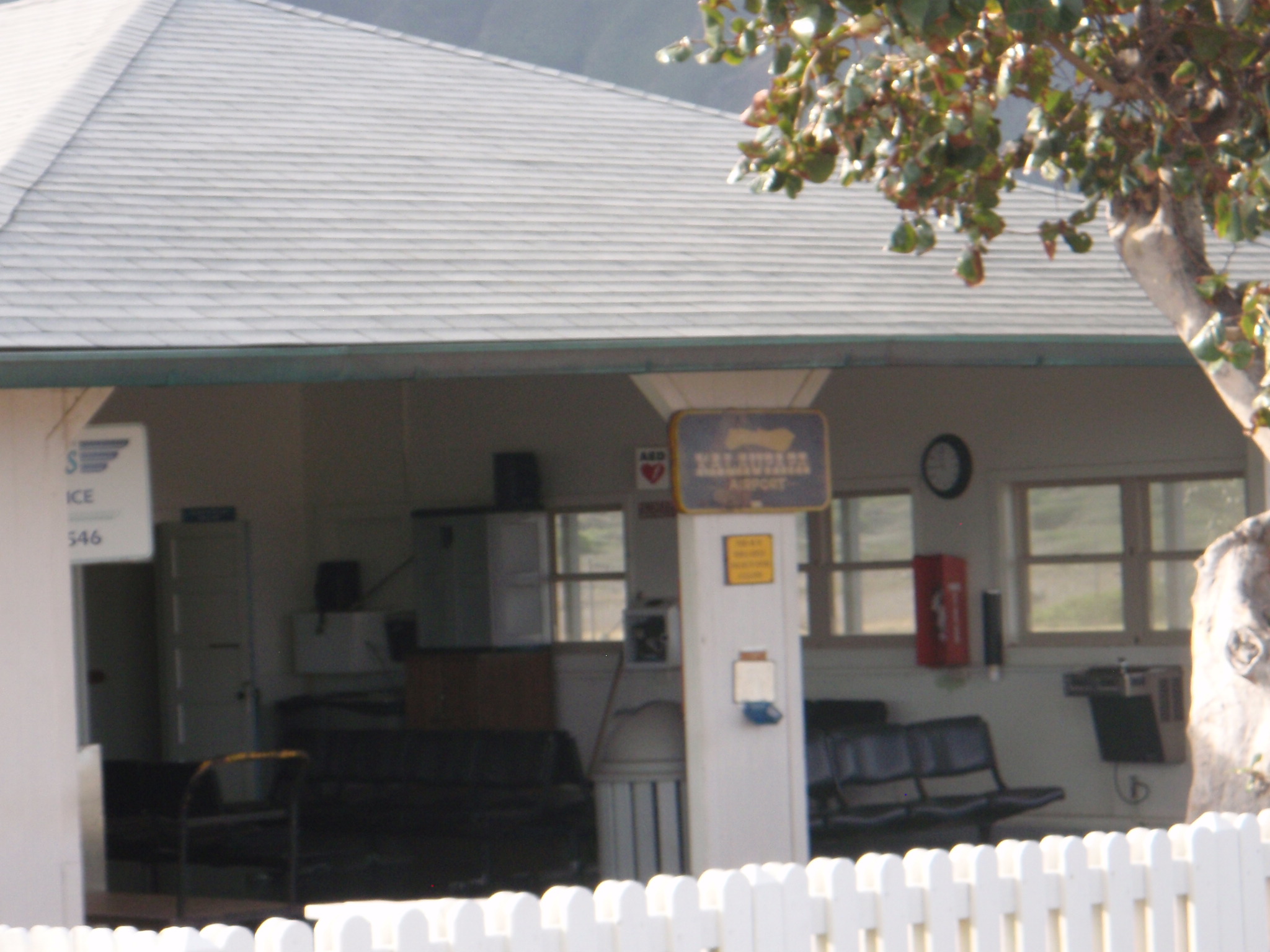 The terminal at Kalauapa (LUP)