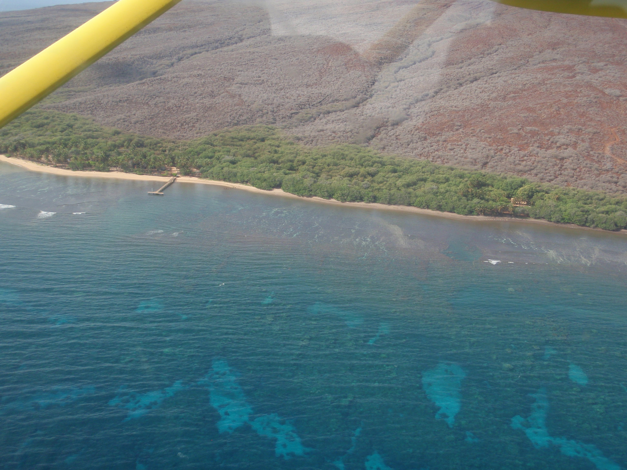 Club Lanai, closed down, you have to find a Bed and Breakfast or one of the hotels if you want to stay here now.